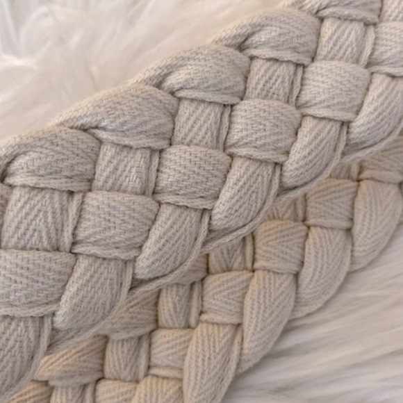 Abercrombie & Fitch cream braided belt - Picture 10 of 10